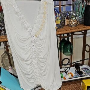 Elegant White Sleeveless Top